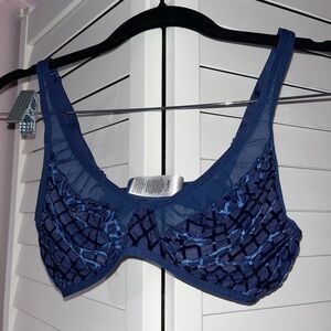 Navy Lace No Underwire Bra - Elegant Women's Intimates